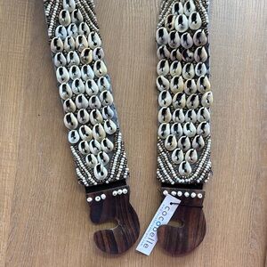 NWT Cocobelle Komodo Belt Papua Shell